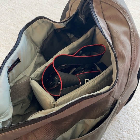 ✨Host Pick✨ Canon EOS Rebel T3 1100D Digital Camera - Picture 6 of 7